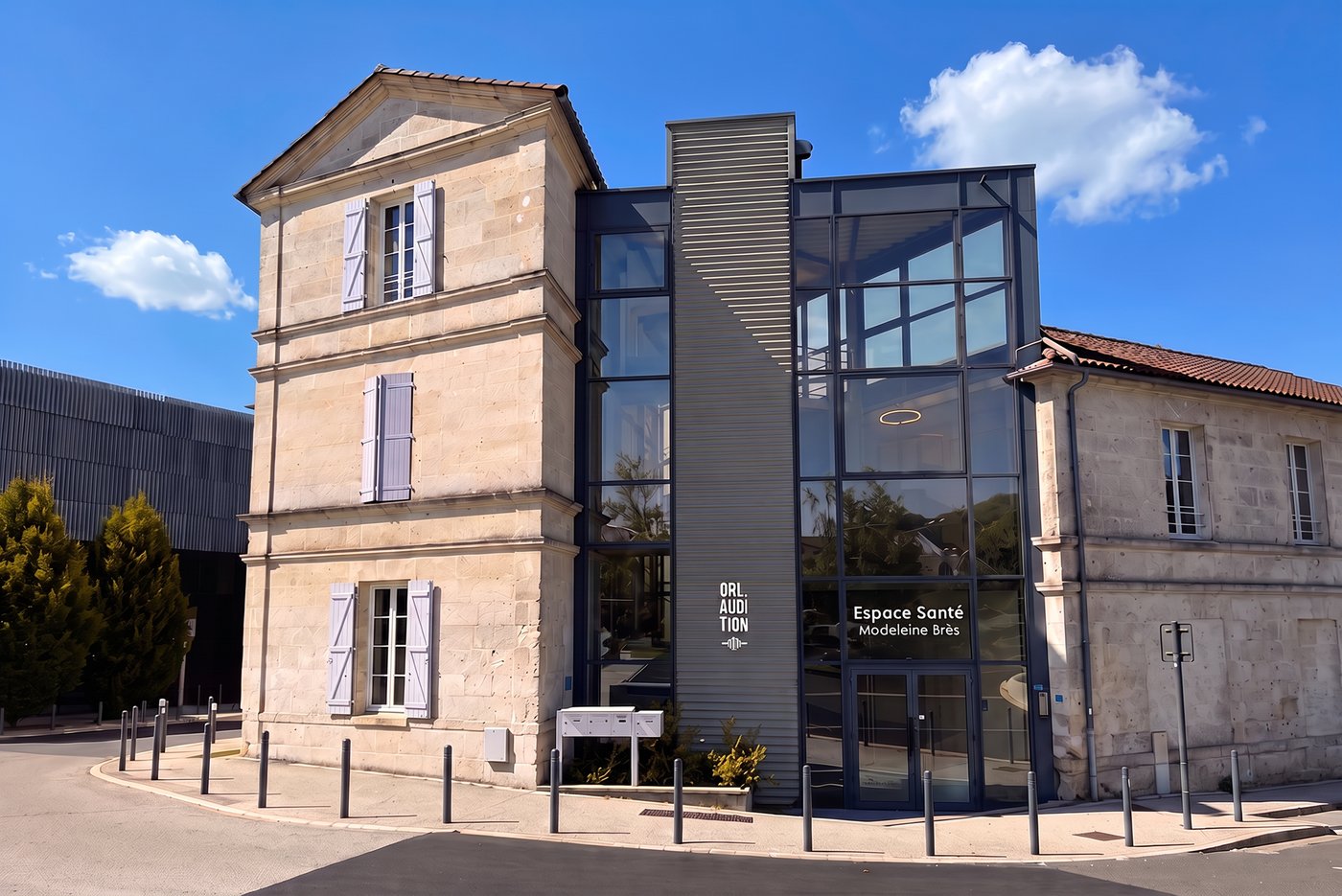 Façade du centre ORL Audition d'Angoulême — Espace Santé Madeleine Brès